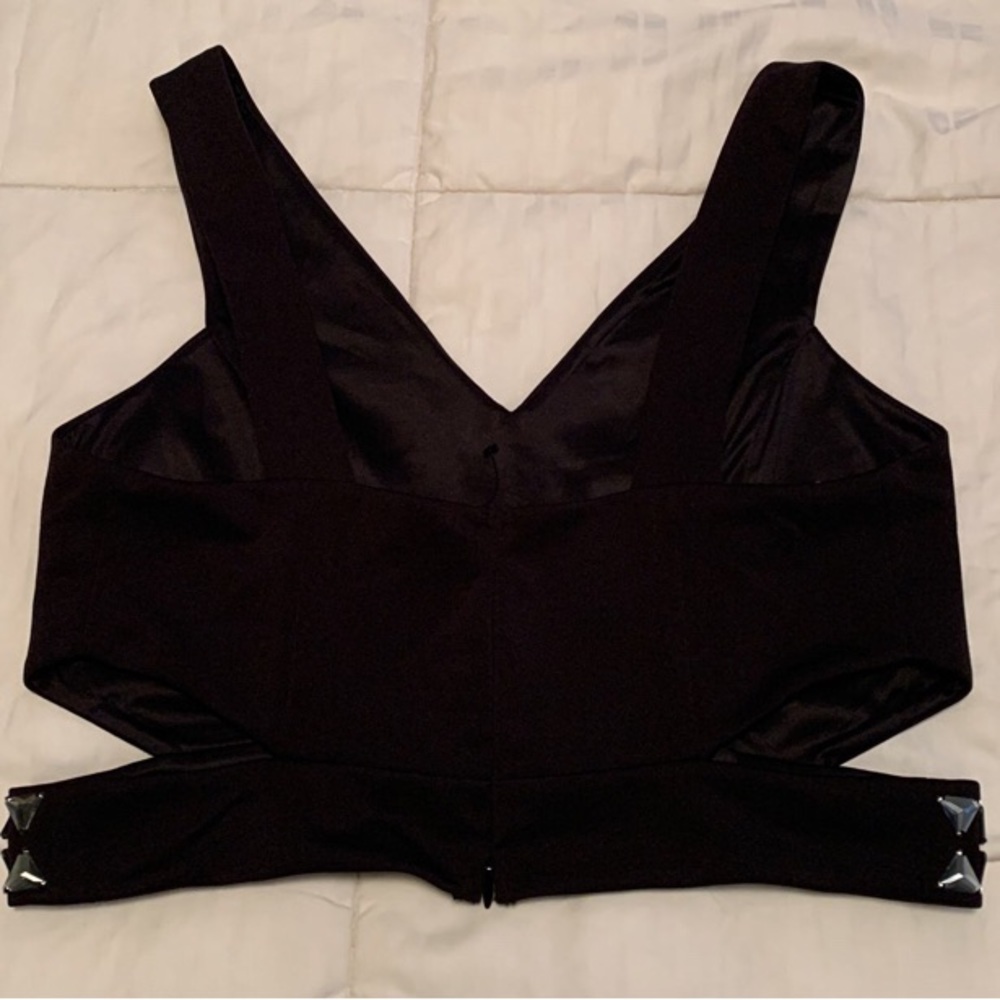 Express Crop Top - image 4